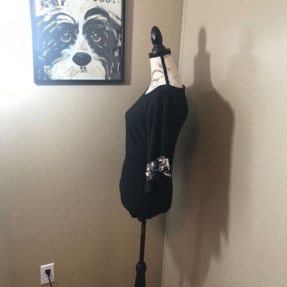 Studio Y size medium black knit pull over silver - Picture 5 of 15